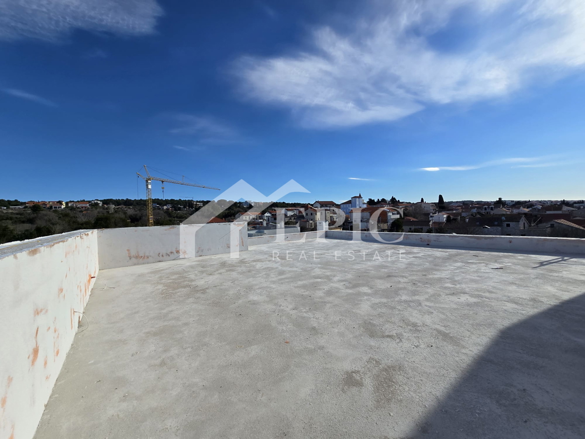 DIKLO, APPARTAMENTO 2° PIANO, 50m DAL MARE