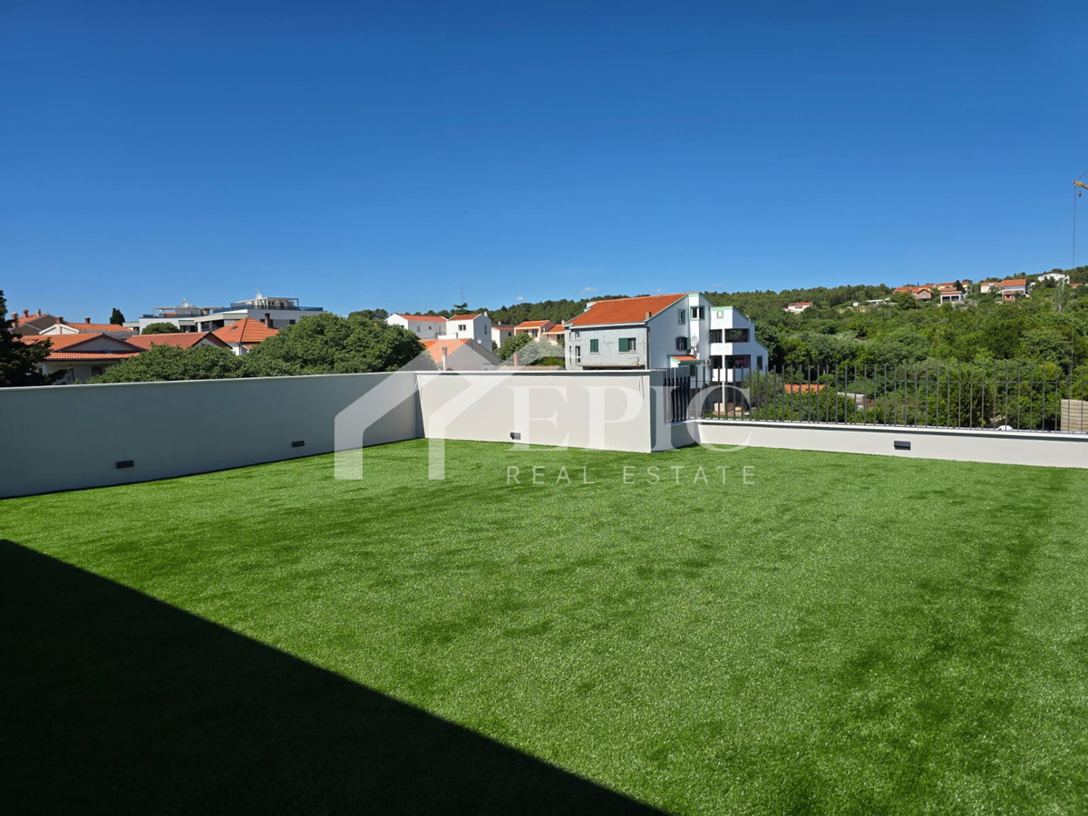 DIKLO, APPARTAMENTO 2° PIANO, 50m DAL MARE