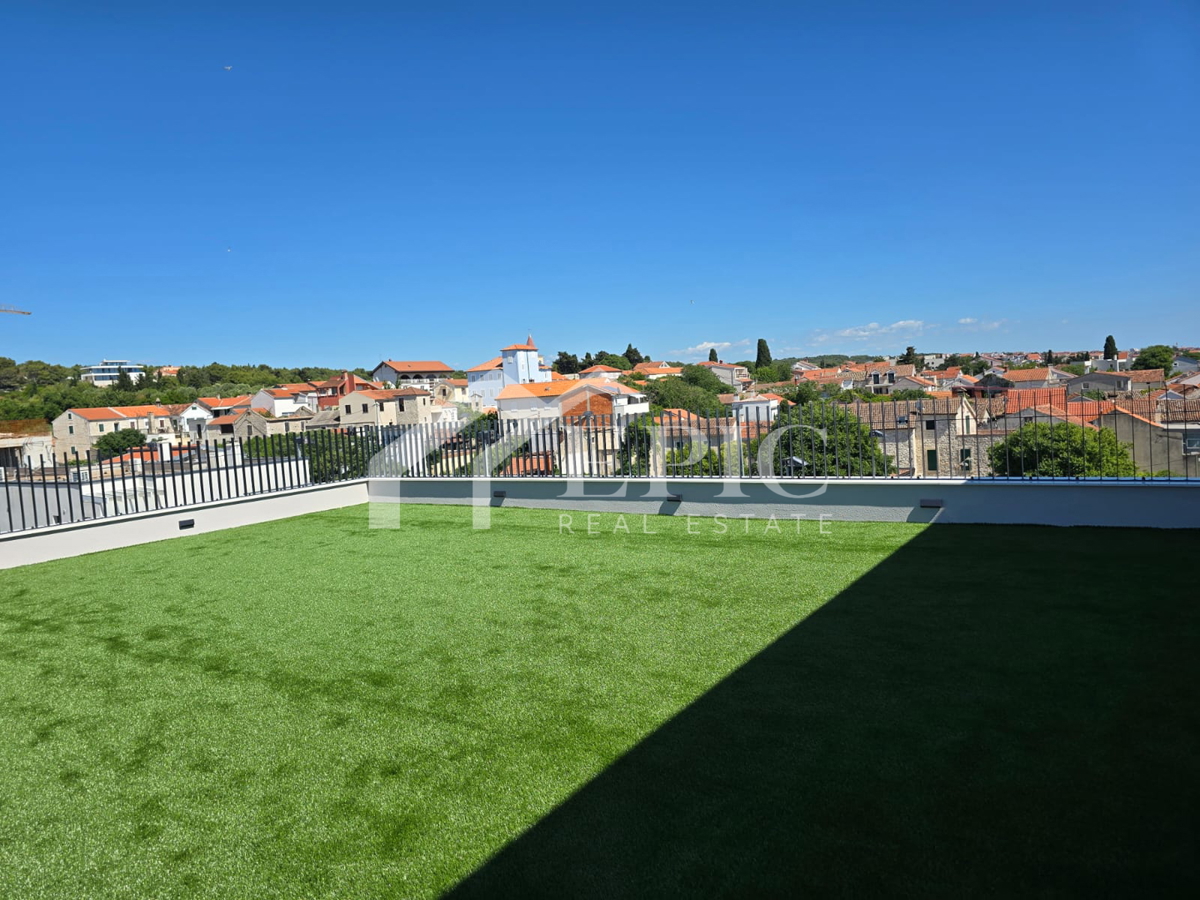 DIKLO, APPARTAMENTO 2° PIANO, 50m DAL MARE