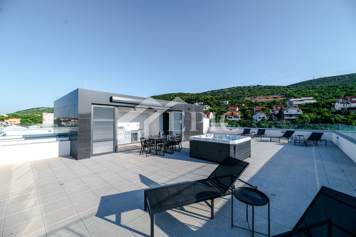 ATTICO CON SPLENDIDA VISTA