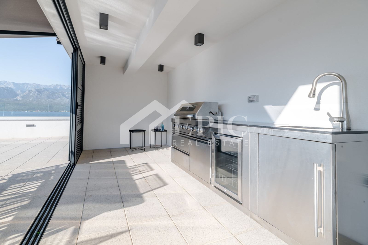 ATTICO CON SPLENDIDA VISTA