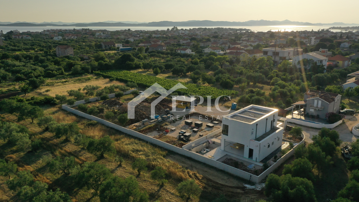 Villa moderna con piscina – Sukošan, Provincia di Zara