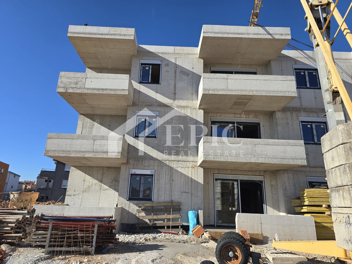 PLOVANIJA, appartamento con una camera al 2° piano