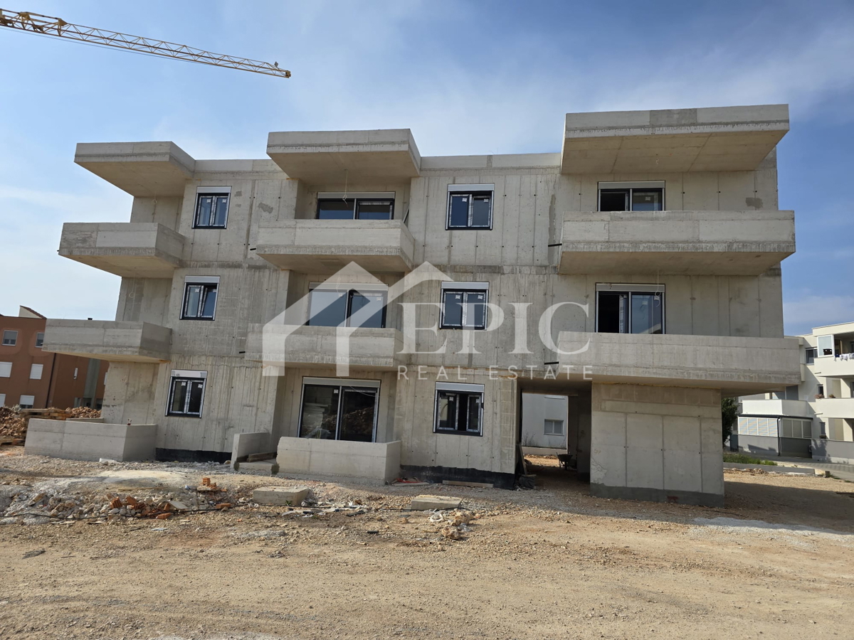 PLOVANIJA, appartamento con una camera al 2° piano