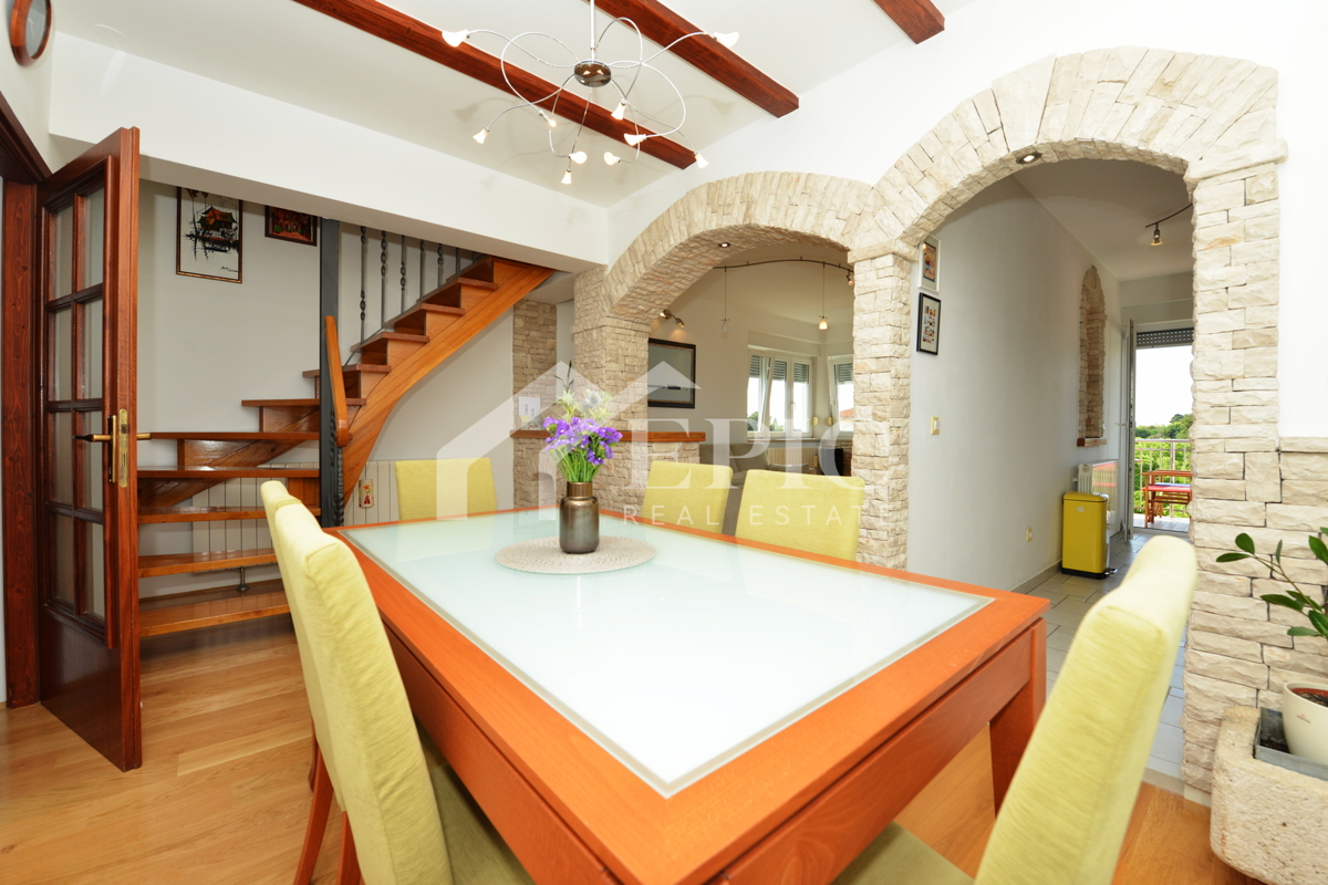 APPARTAMENTO IN POSIZIONE ATTRATTIVA