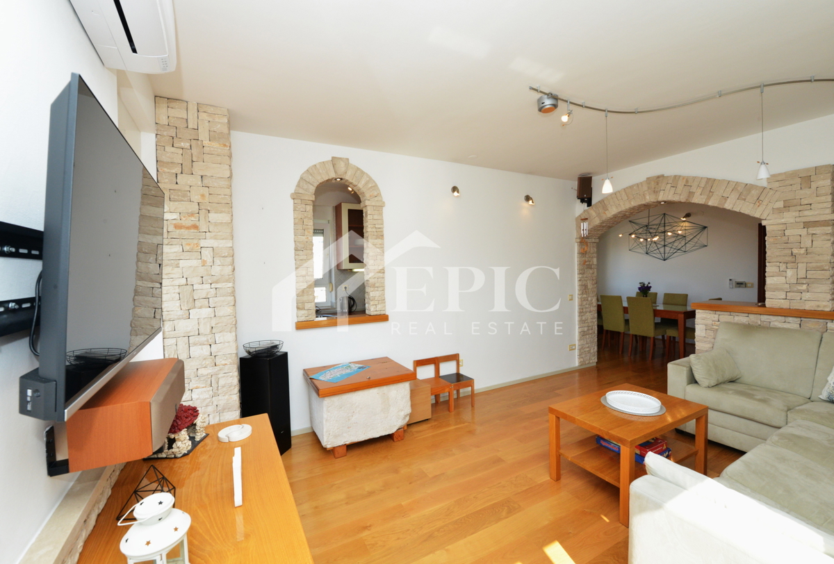 APPARTAMENTO IN POSIZIONE ATTRATTIVA