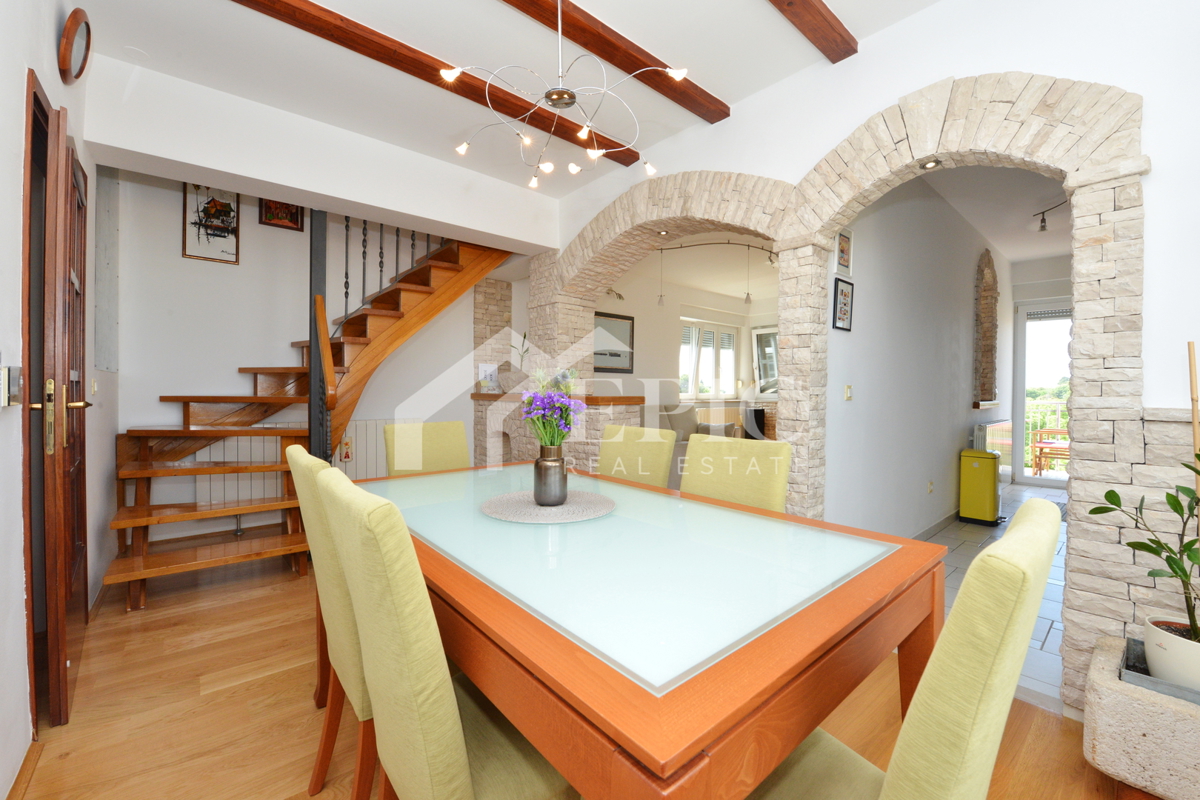 APPARTAMENTO IN POSIZIONE ATTRATTIVA