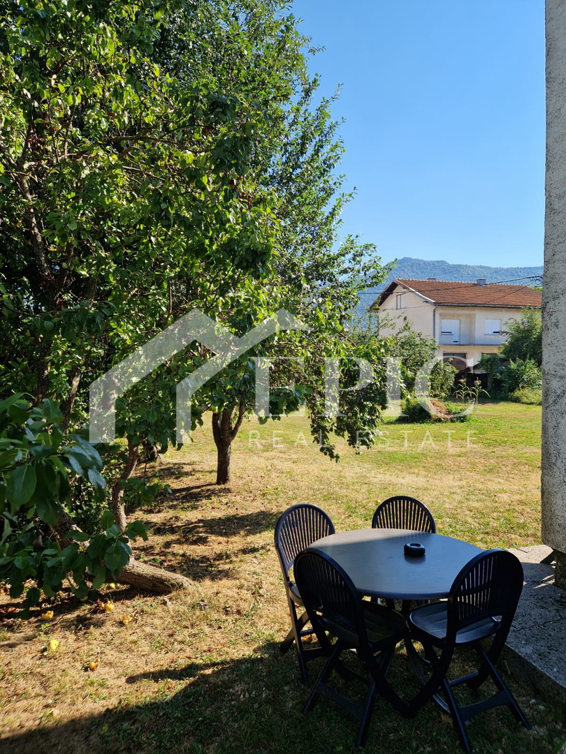 VILLA INDIPENDENTE A GRAČAC