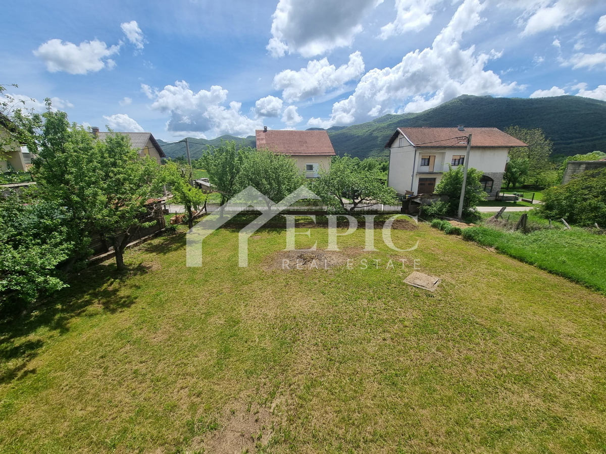 VILLA INDIPENDENTE A GRAČAC