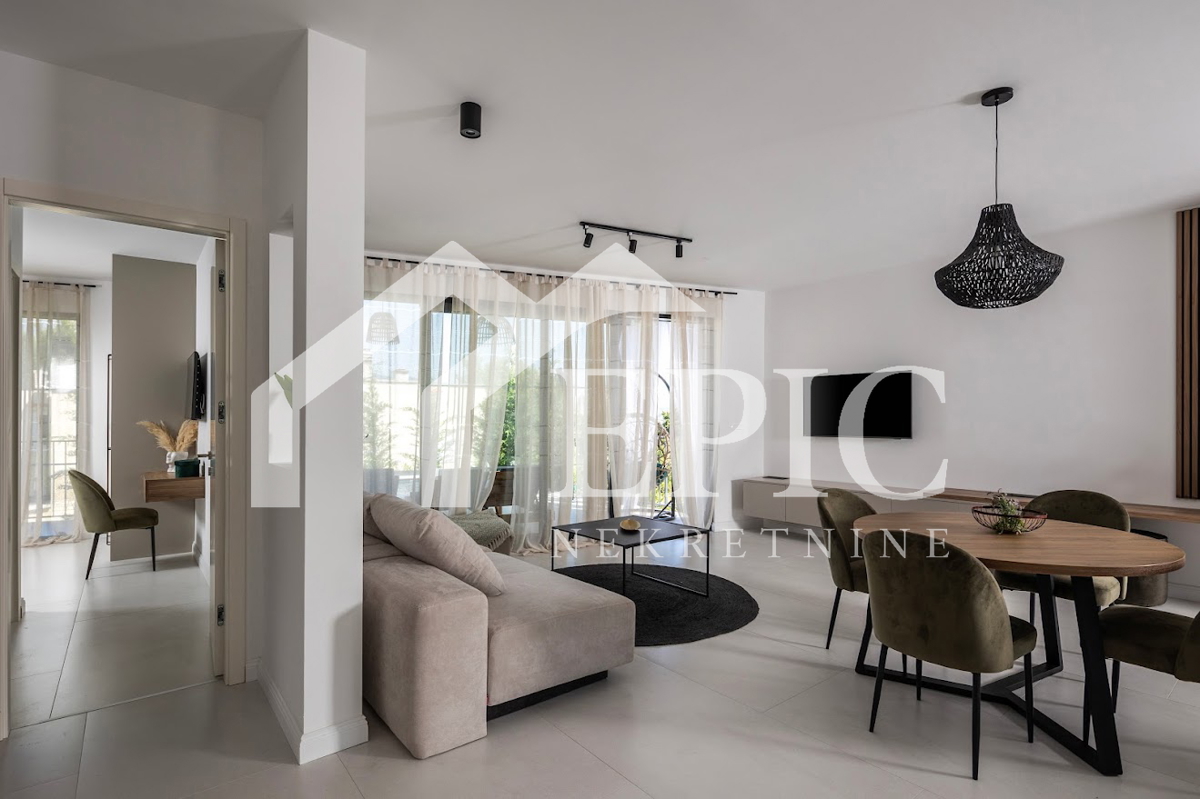 VILLA - DINTORNI DI ZARA