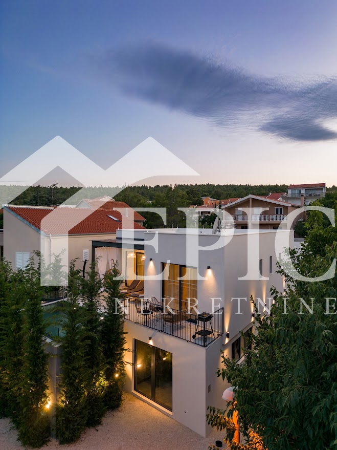 VILLA - DINTORNI DI ZARA