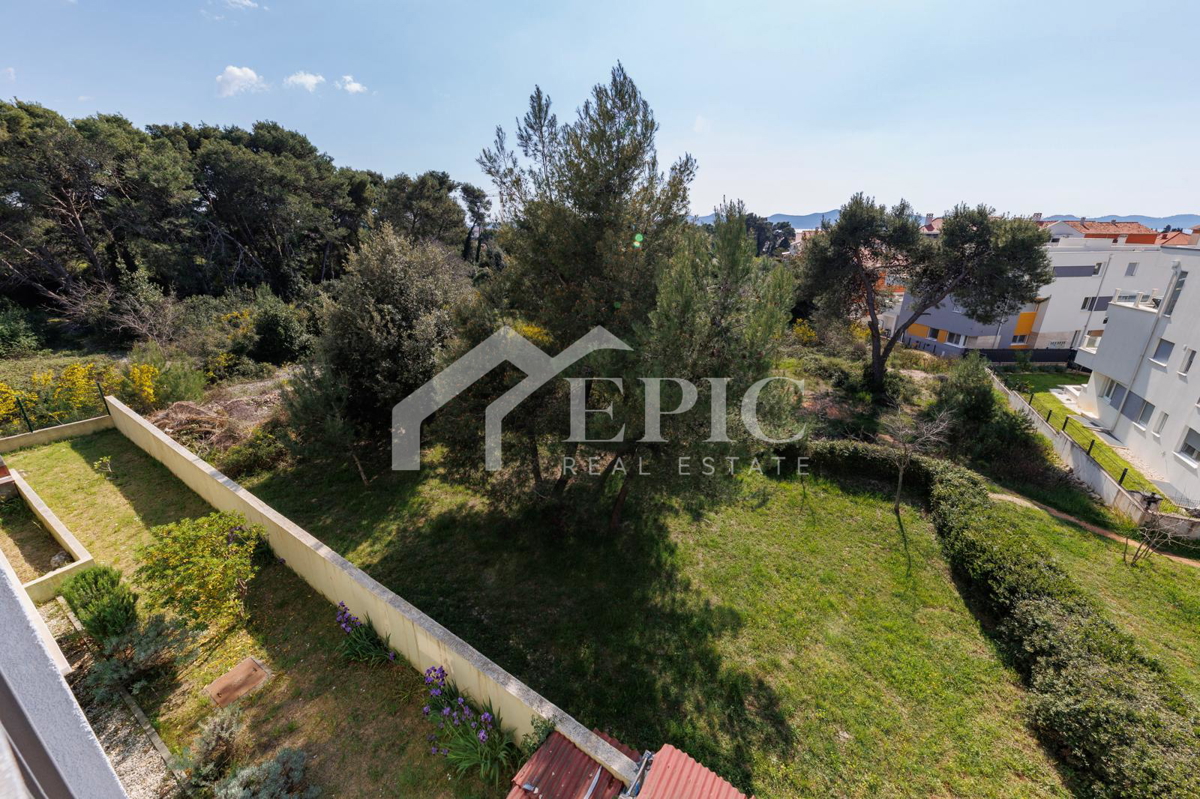 AMPIO APPARTAMENTO SU DUE LIVELLI