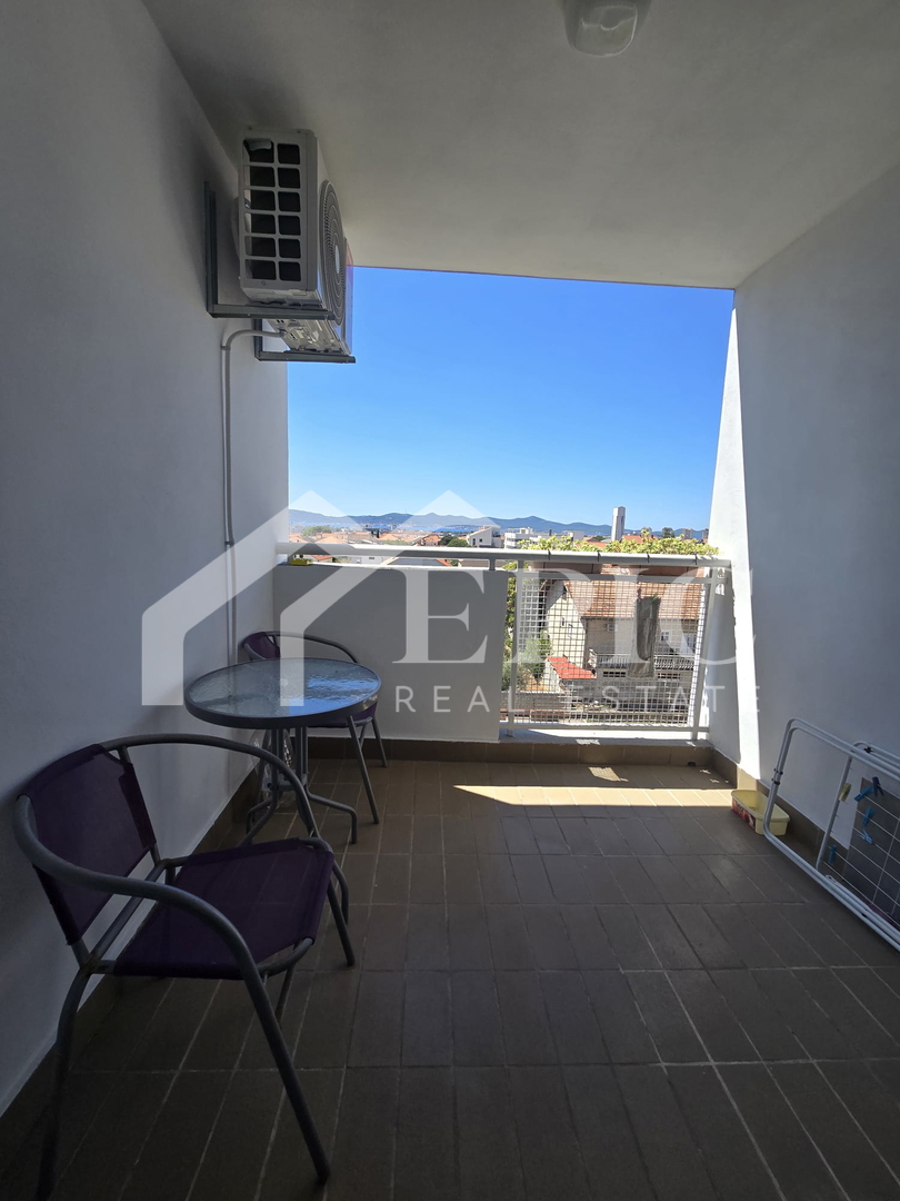 TRILOCALE AL TERZO PIANO - BILI BRIG