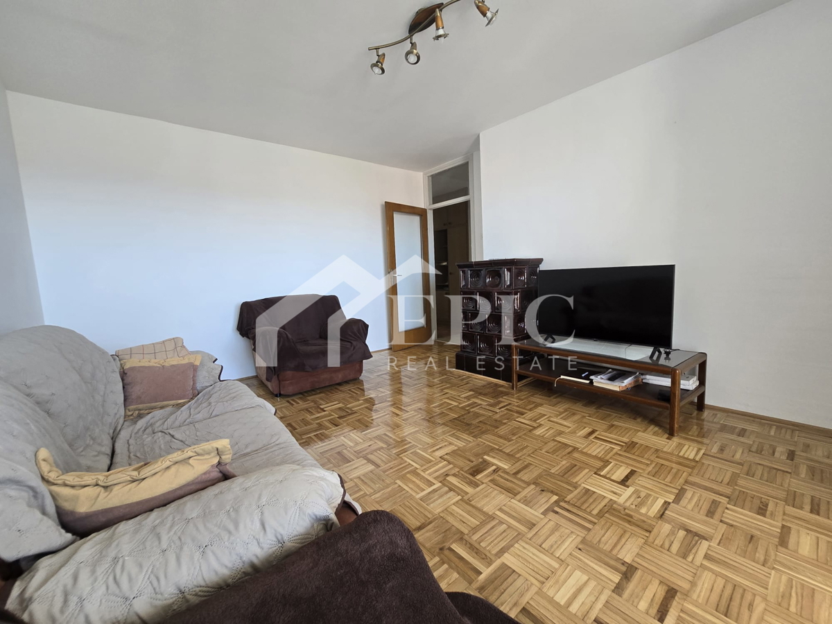 TRILOCALE AL TERZO PIANO - BILI BRIG