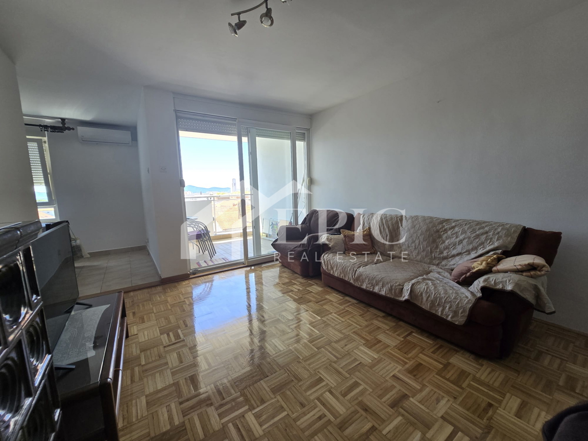 TRILOCALE AL TERZO PIANO - BILI BRIG