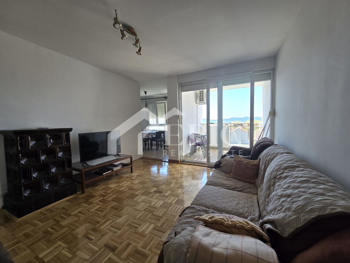 TRILOCALE AL TERZO PIANO - BILI BRIG