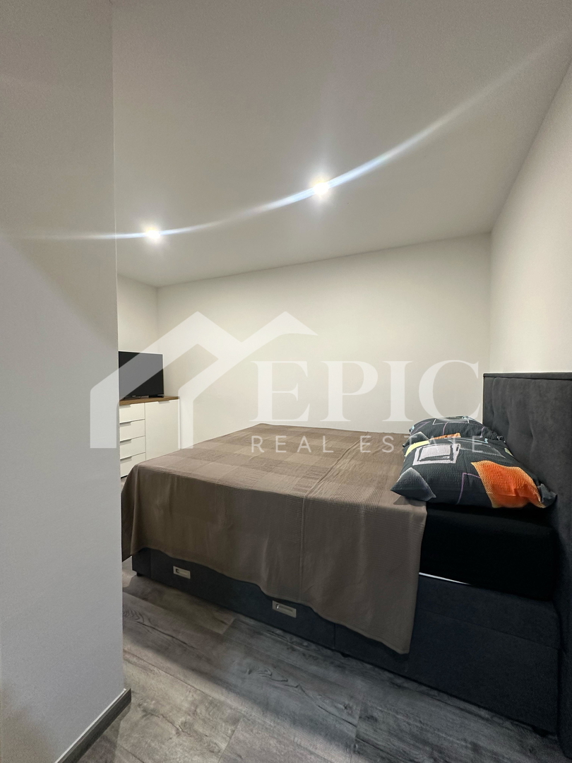 VILLA INDIPENDENTE CON 4 UNITÀ ABITATIVE