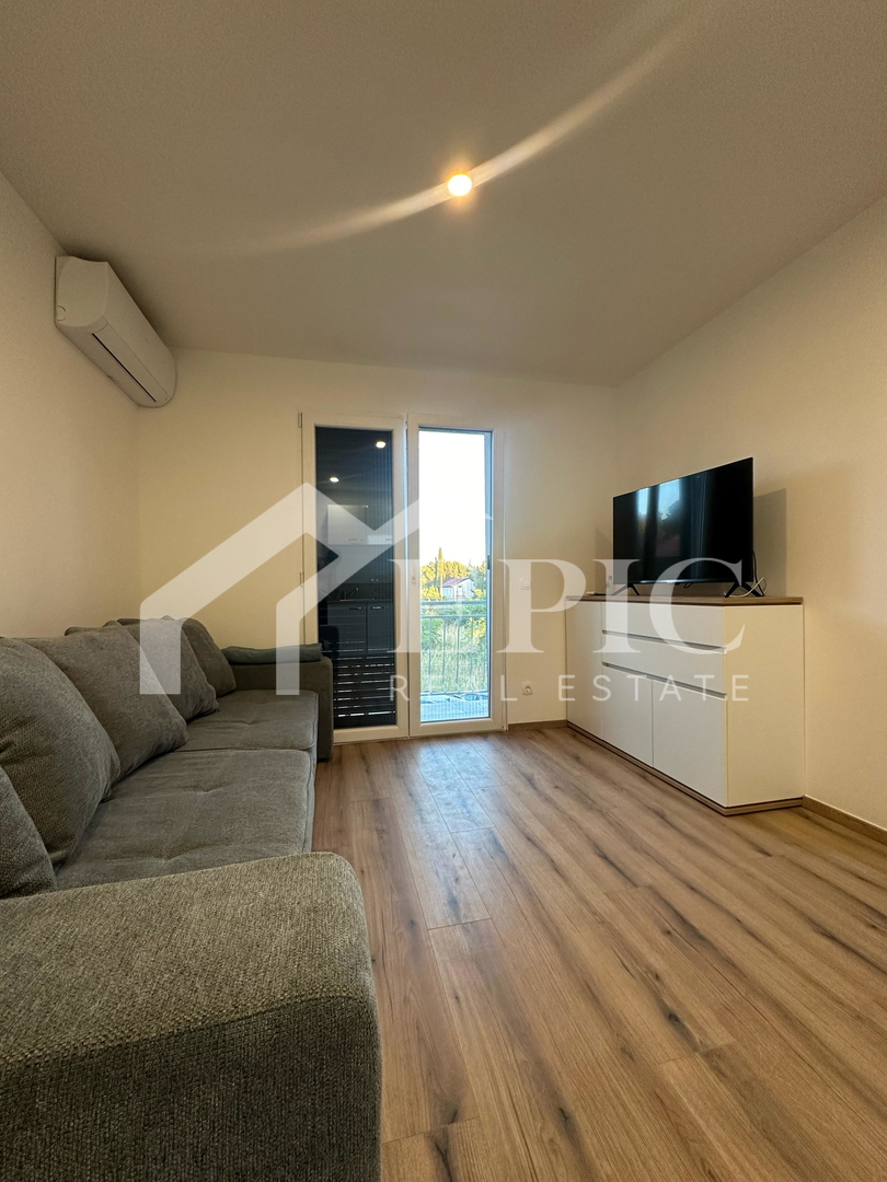 VILLA INDIPENDENTE CON 4 UNITÀ ABITATIVE