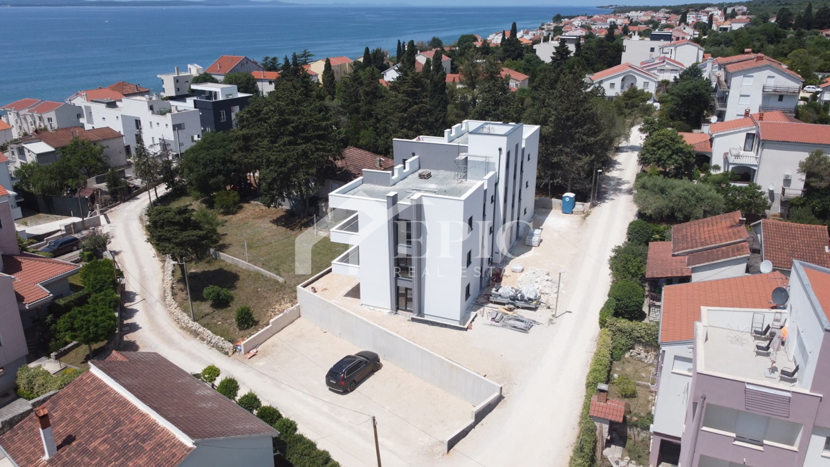 TRILOCALE A 130 METRI DALLA SPIAGGIA