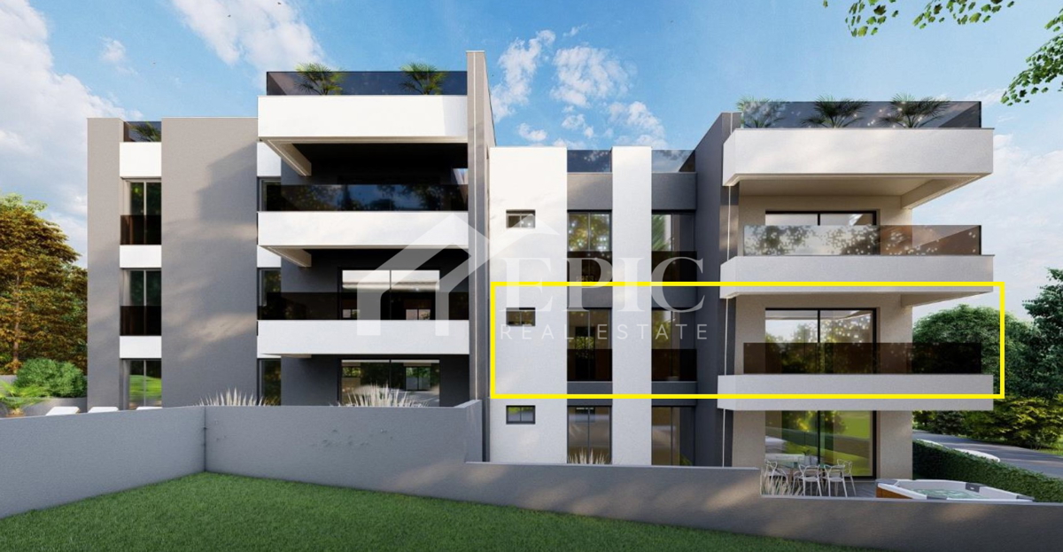 TRILOCALE A 130 METRI DALLA SPIAGGIA