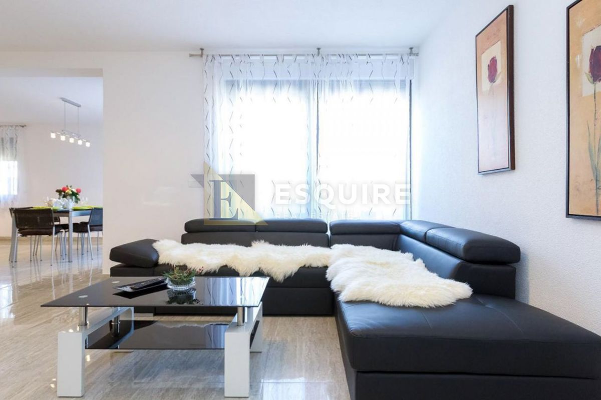 Casa Sukošan, 345m2