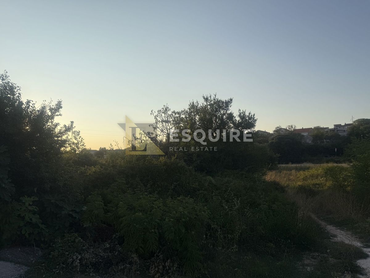 Terreno Sinjoretovo, Zadar, 1.833m2