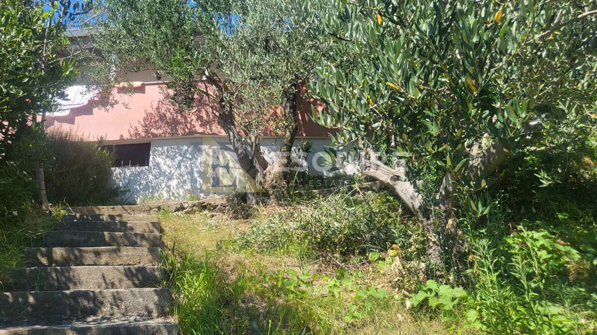 Casa Rtina, Ražanac, 937m2