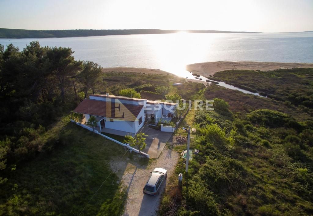 Casa Ljubač, Ražanac, 235m2