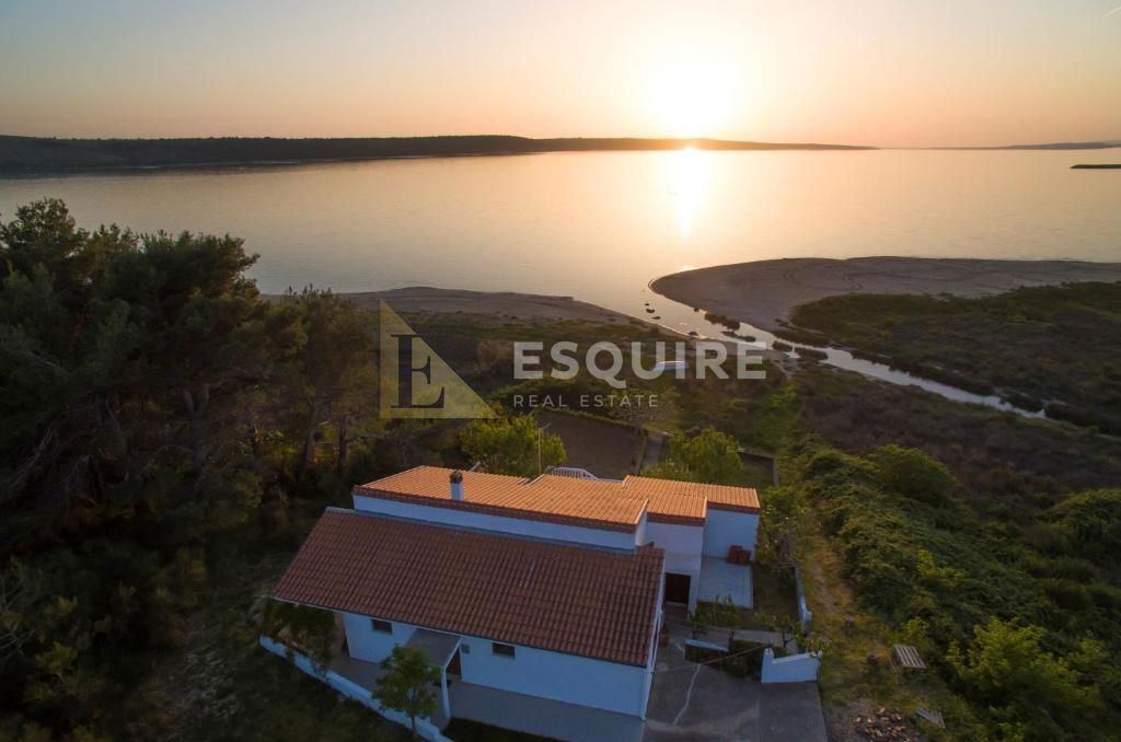 Casa Ljubač, Ražanac, 235m2