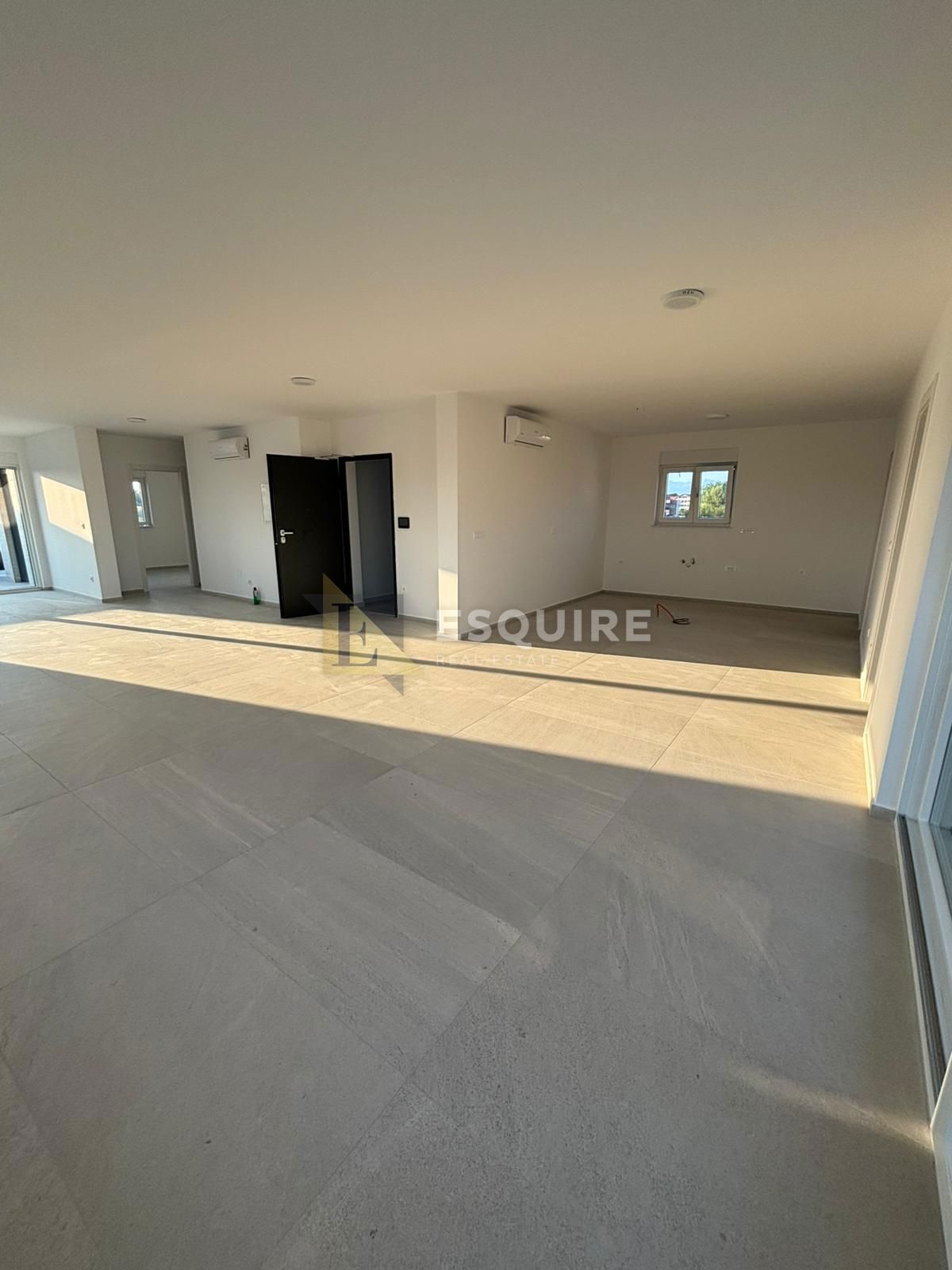 Appartamento Škrapavac, Privlaka, 150m2