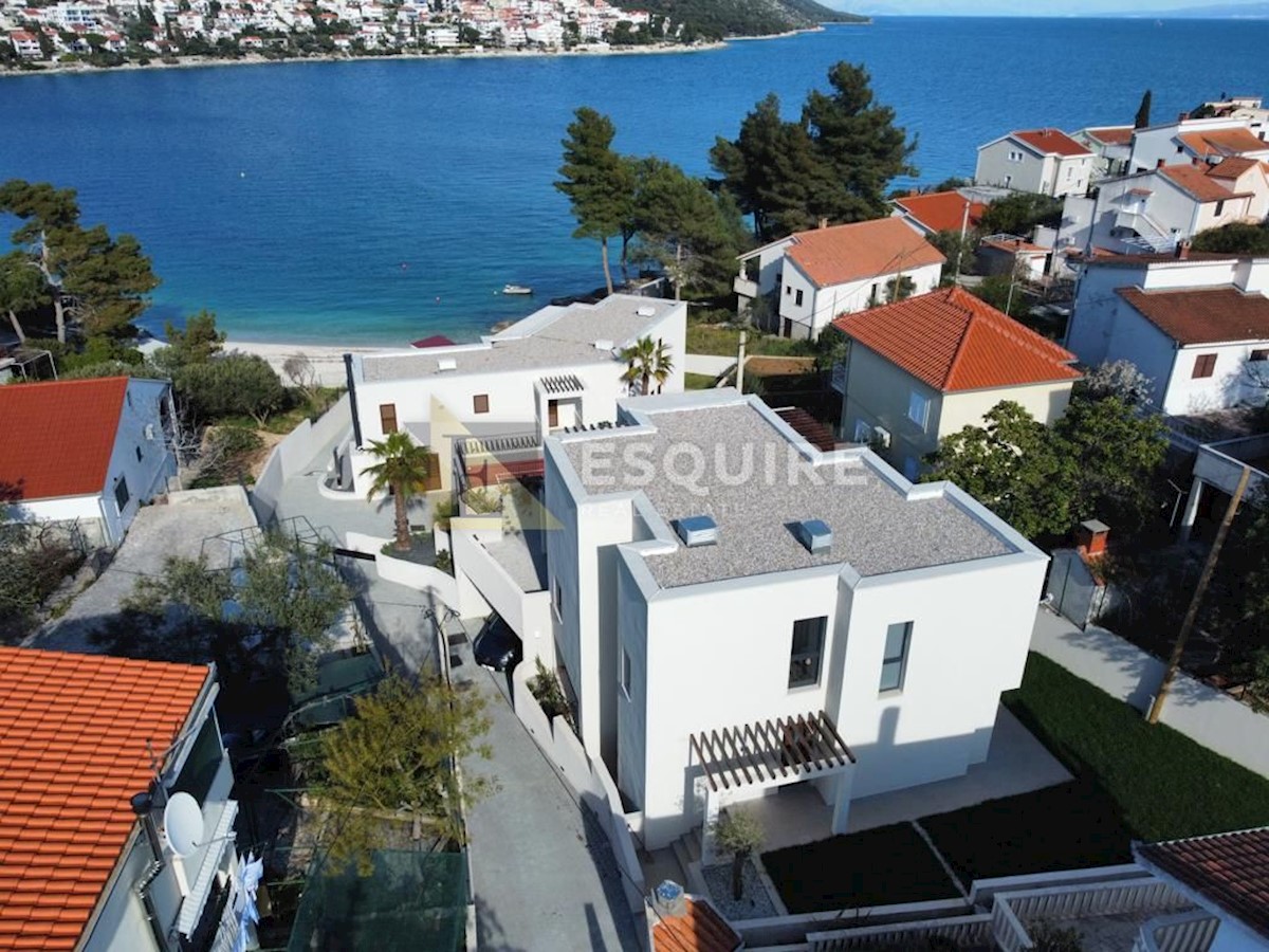 Casa Okrug Gornji, Okrug, 280m2