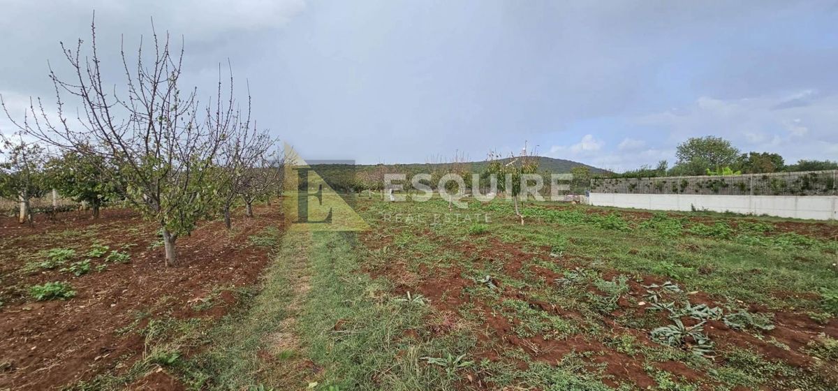 Terreno Debeljak, Sukošan, 870m2