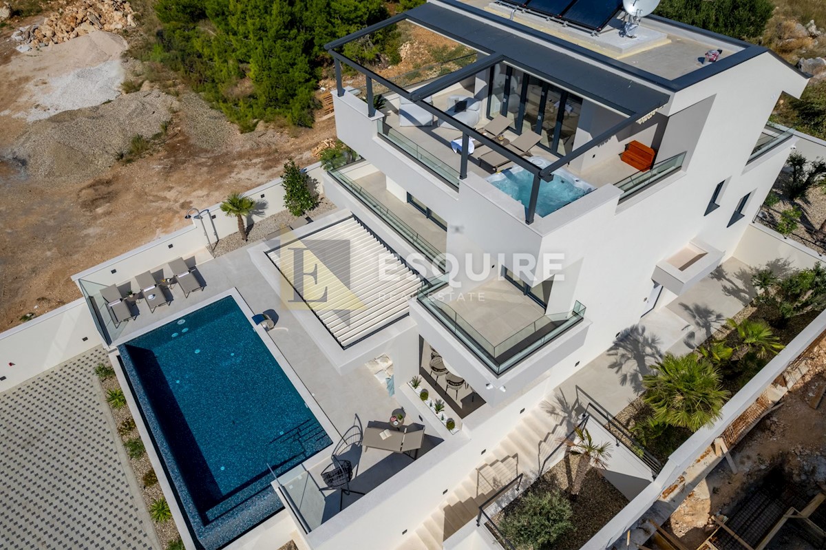 Casa Split okolica, Split - Okolica, 350m2