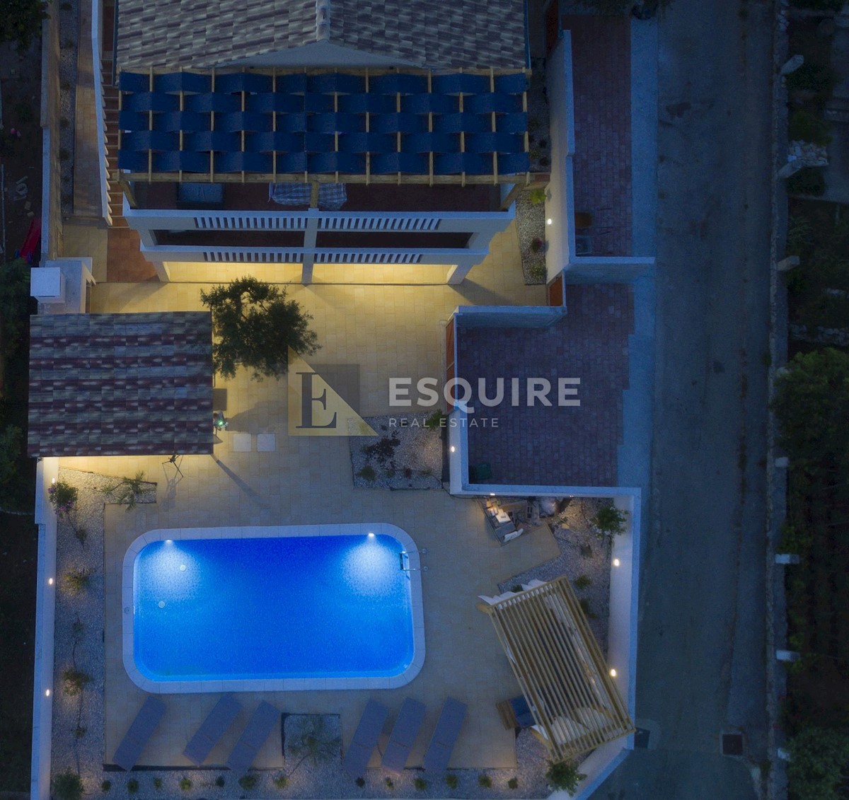 Casa Posedarje, 280m2