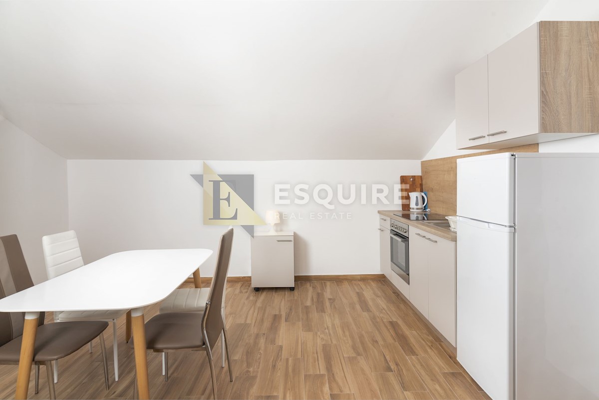 Casa Posedarje, 280m2