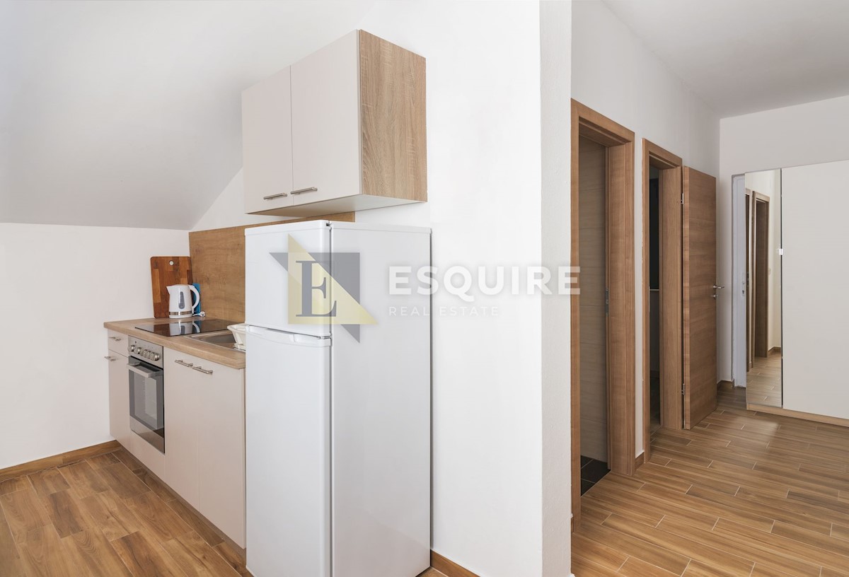 Casa Posedarje, 280m2