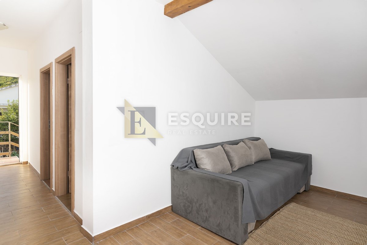 Casa Posedarje, 280m2