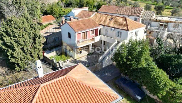 Casa Petrčane, Zadar - Okolica, 185m2