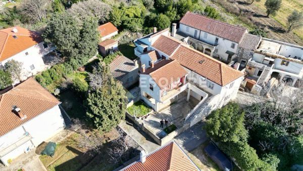 Casa Petrčane, Zadar - Okolica, 185m2