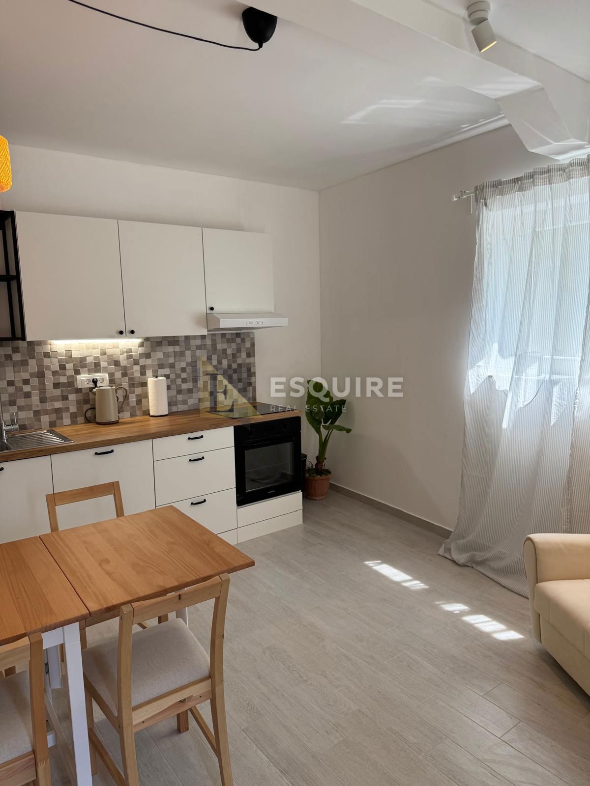 Casa Petrčane, Zadar - Okolica, 185m2
