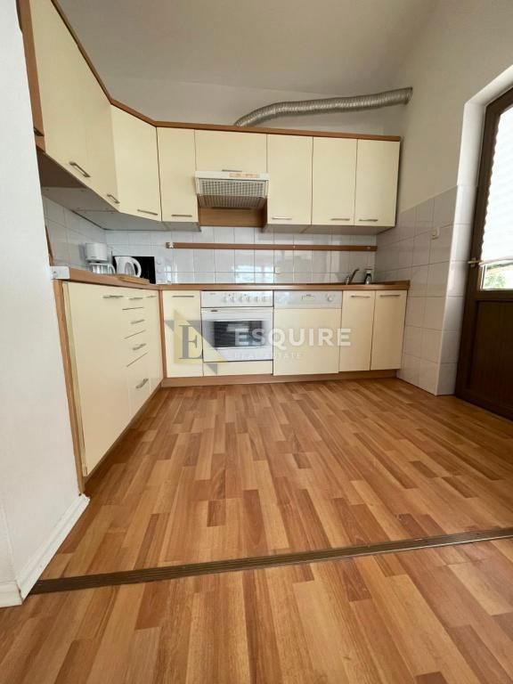 Casa Ljubač, Ražanac, 235m2