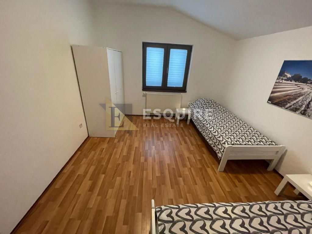 Casa Ljubač, Ražanac, 235m2