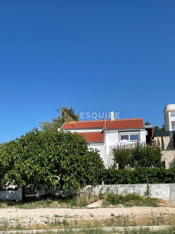 Casa Ljubač, Ražanac, 235m2