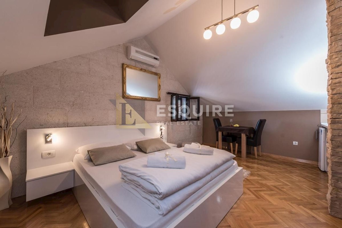 Appartamento Poluotok, Zadar, 182m2