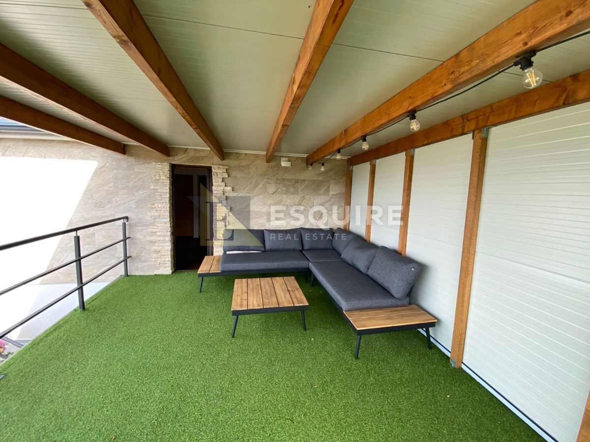 Casa Rovanjska, Jasenice, 154m2