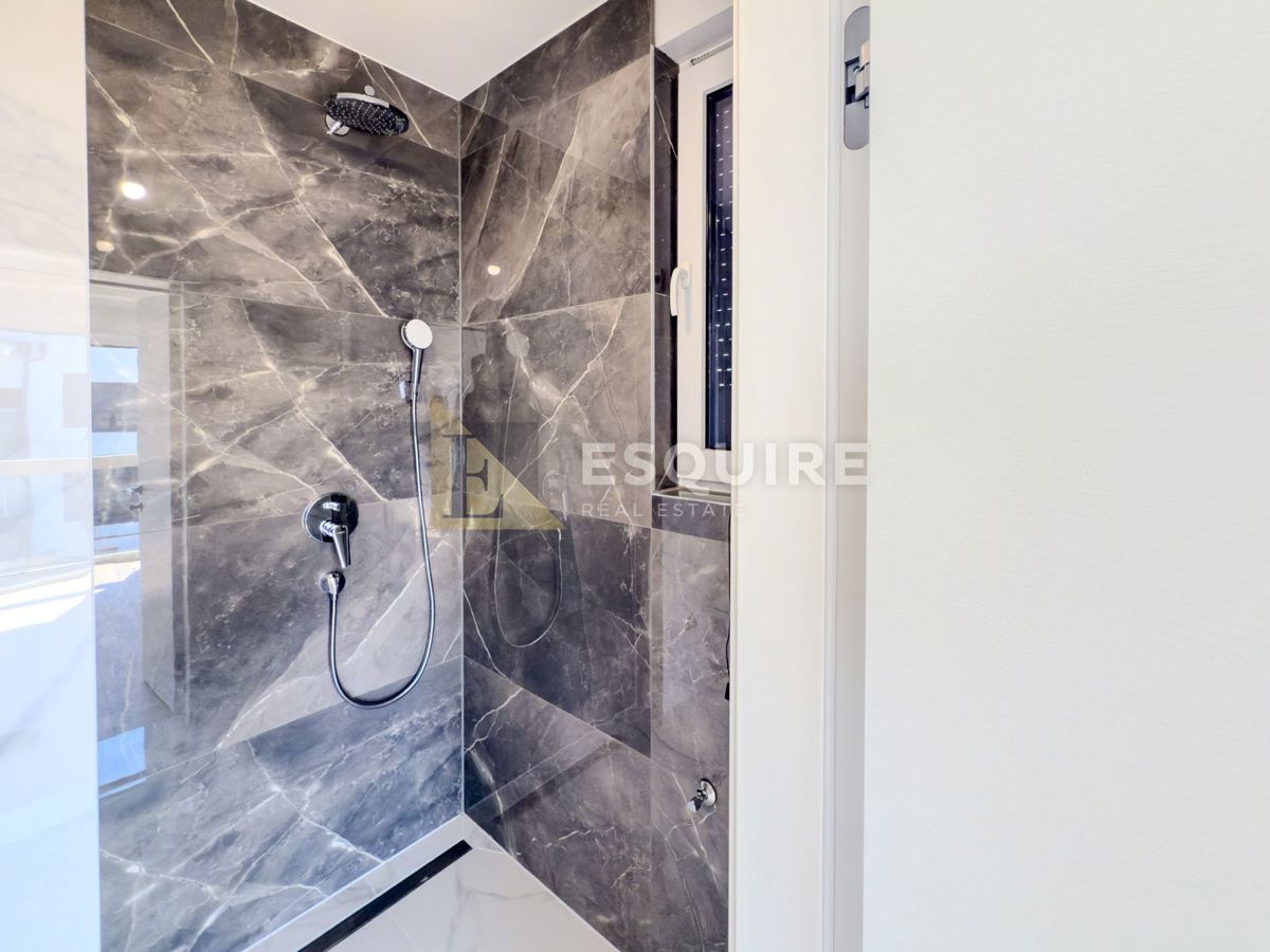 Appartamento Diklovac, Zadar, 97m2