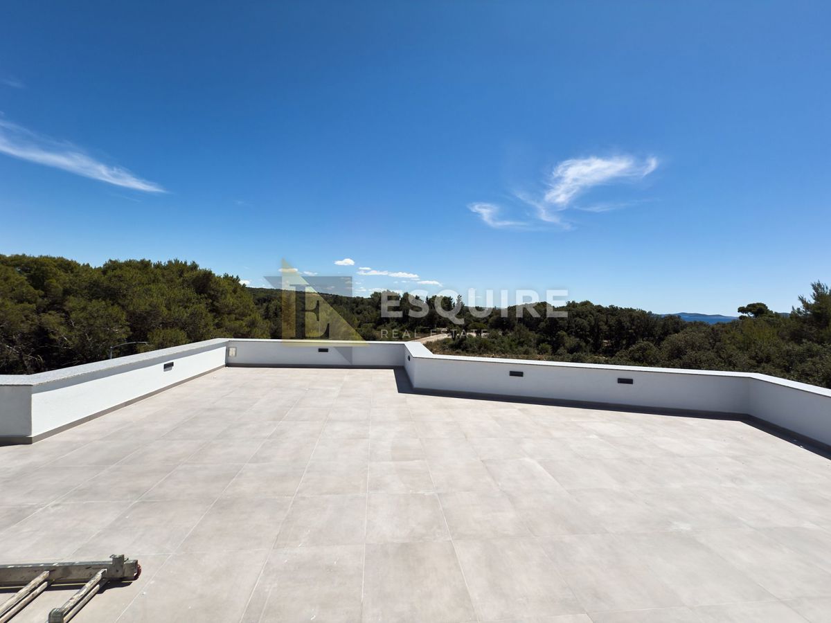 Appartamento Petrčane, Zadar - Okolica, 141m2