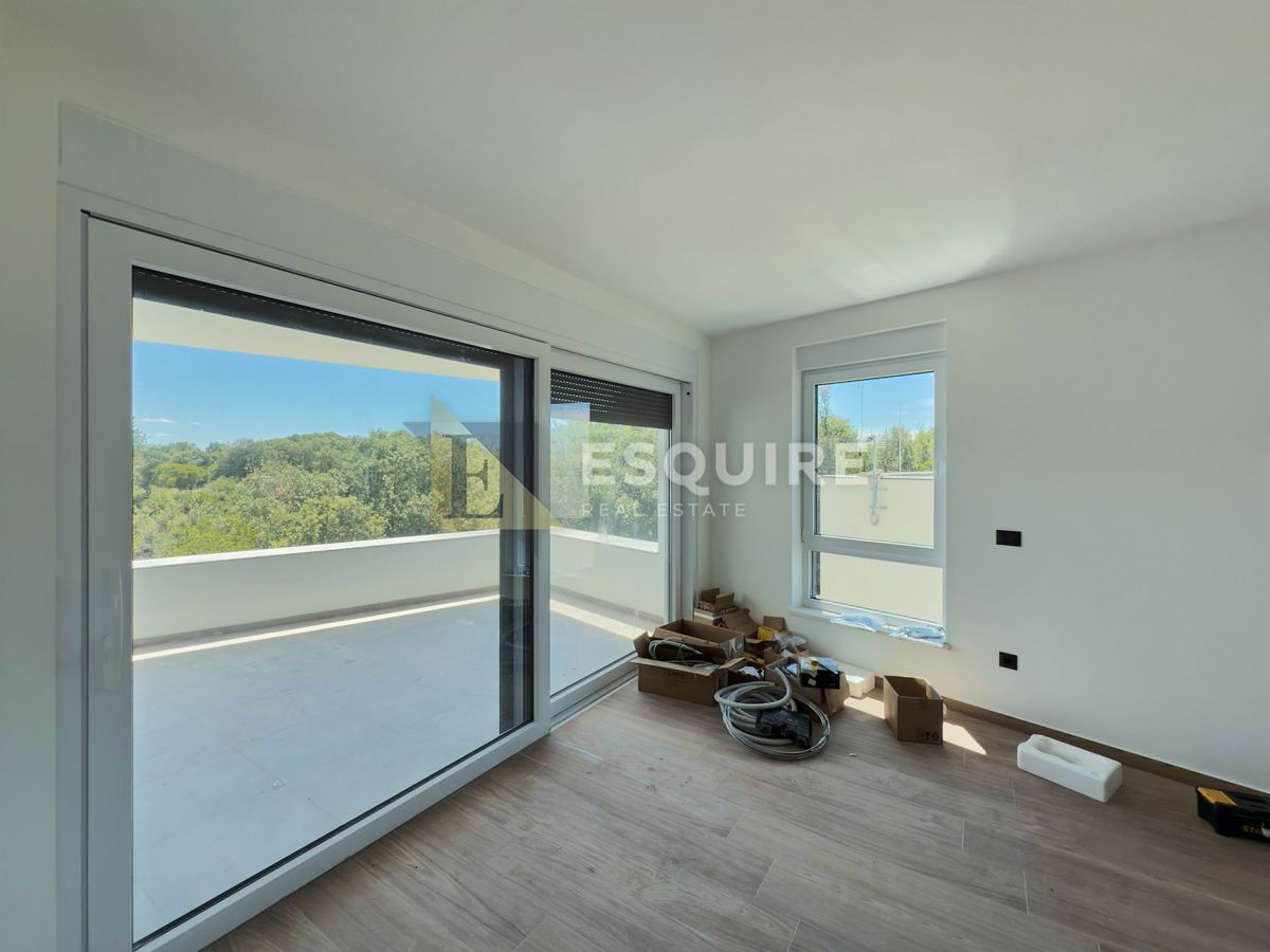 Appartamento Petrčane, Zadar - Okolica, 141m2
