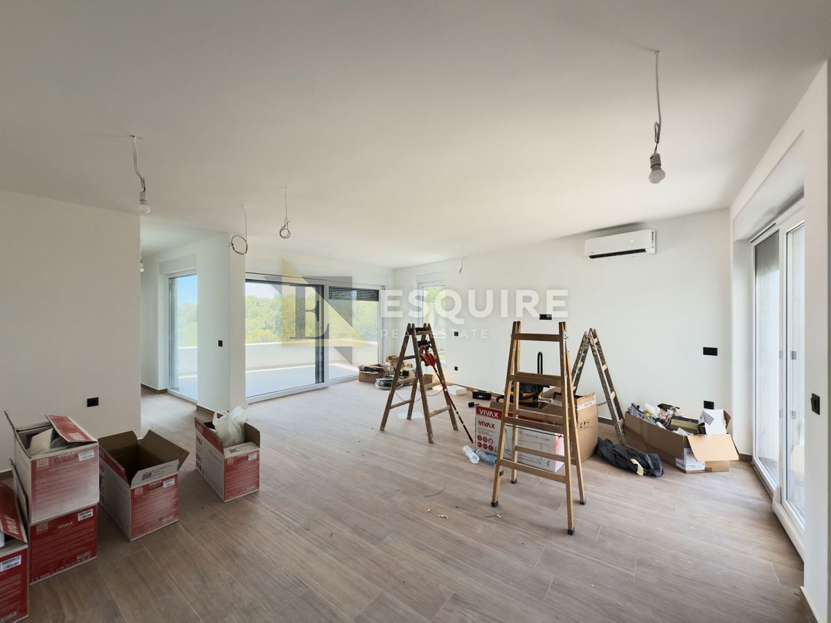 Appartamento Petrčane, Zadar - Okolica, 141m2