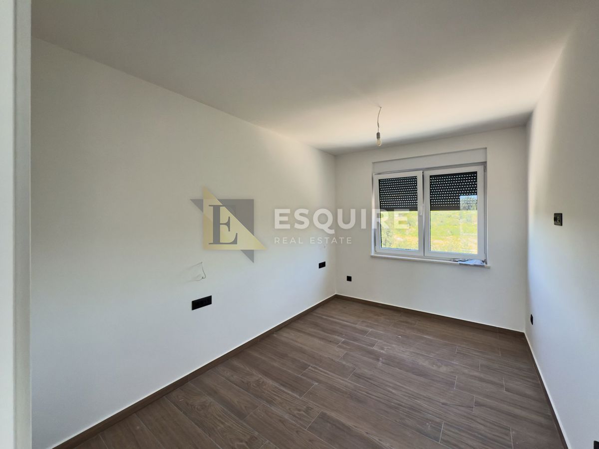 Appartamento Petrčane, Zadar - Okolica, 141m2